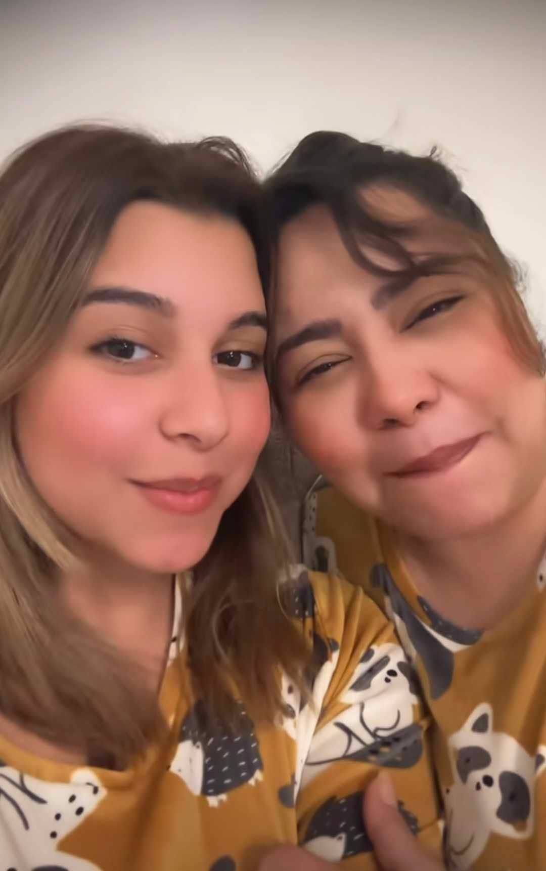 بالبيجامة.. أحدث ظهور لـ شيرين عبد الوهاب مع ابنتها في أول أيام العيد| صور - الخليج الان