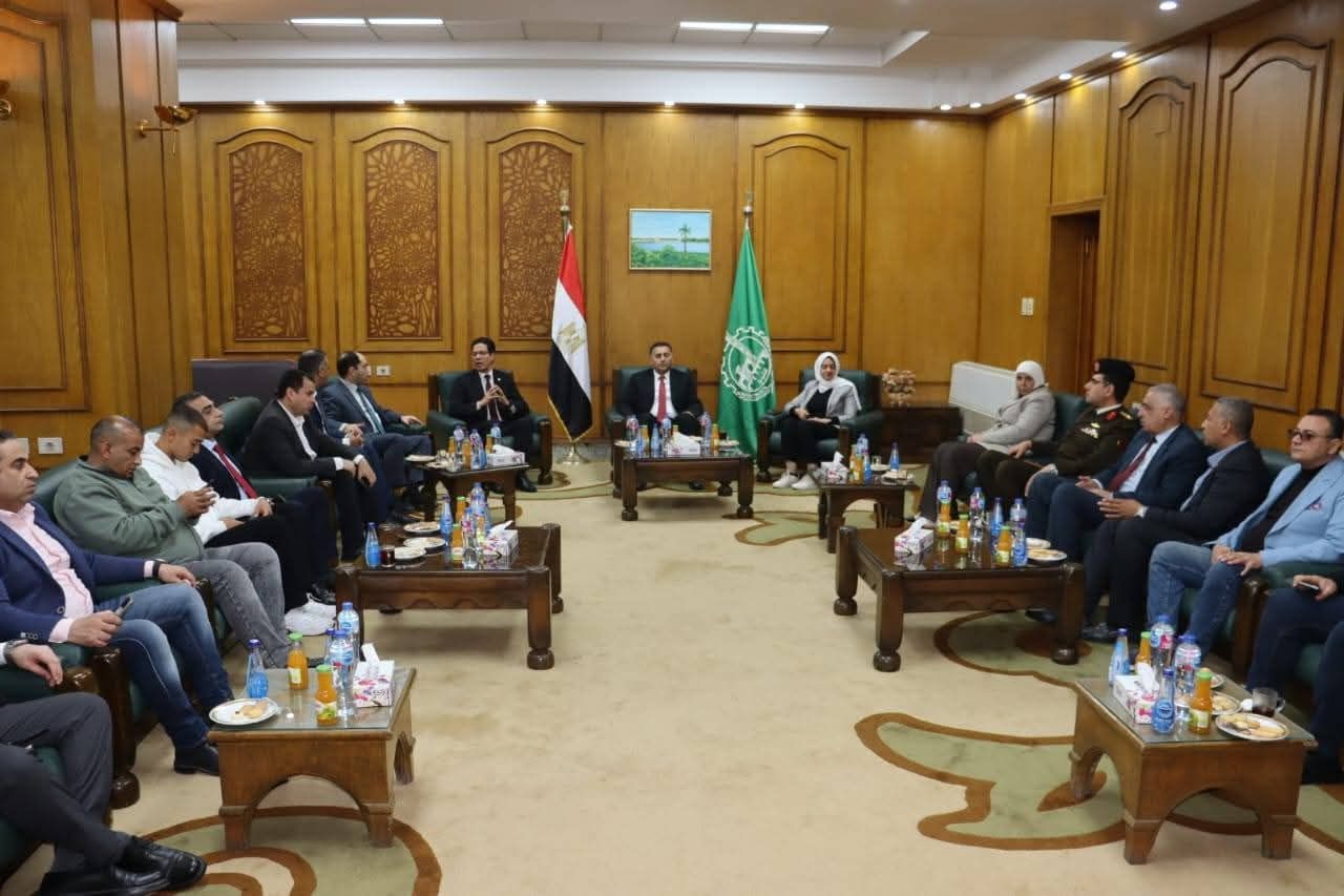 محافظ القليوبية يستقبل المهنئين بعيد الفطر 2026 - الخليج الان