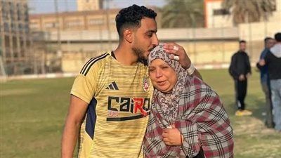 جيشه الوحيد.. رغم مرضها والدة بيسة تدعمه في القسم الثالث بعد غيابه عن الملاعب 7 شهور - الخليج الان