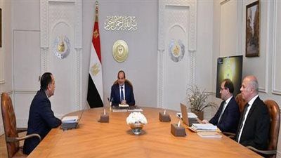 عاجل.. الرئيس السيسي يجتمع مع رئيس الوزراء ووزير المالية - الخليج الان
