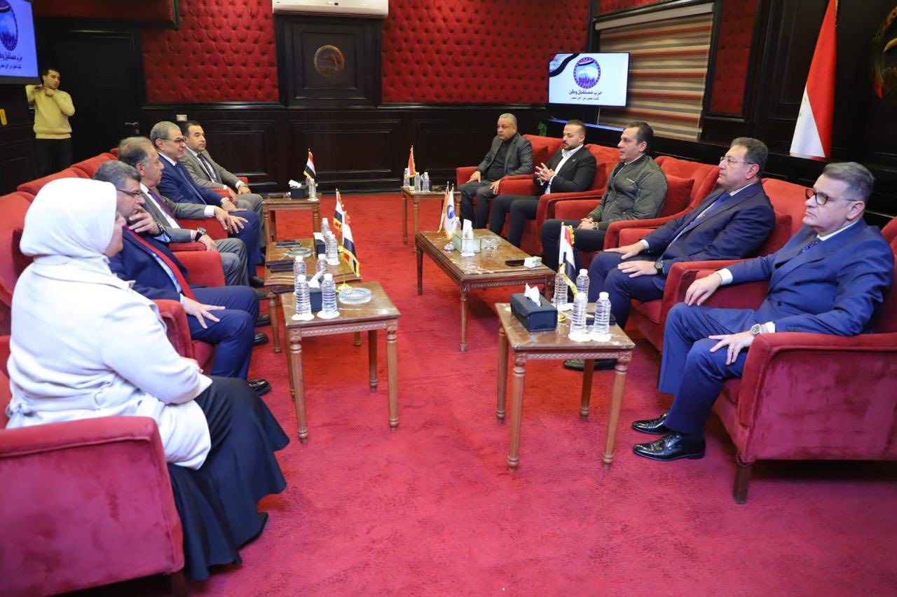 مستقبل وطن يعقد اجتماعاً لنوابه رؤساء اللجان النوعية بمجلس النواب - الخليج الان