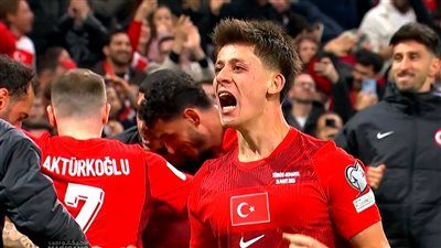 تركيا ضد رومانيا.. فيردي يسجل الهدف الأول لـ تركيا أمام رومانيا بأسيست رائع من أردا جولر - الخليج الان