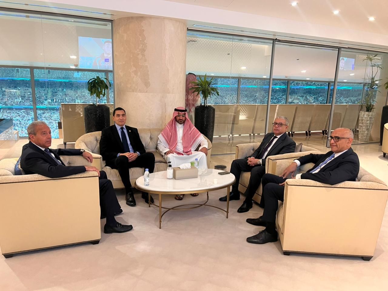 وزير الشباب والرياضة يبحث التعاون الرياضي مع السعودية - الخليج الان