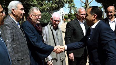 رئيس الوزراء: تحرك استباقي للدولة لتأمين السلع وتعزيز استقرار الأسواق في ظل التحديات الإقليمية والدولية - الخليج الان