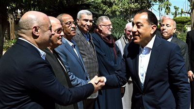 رئيس الوزراء: الحفاظ على استقرار الأسواق والتوازن السعري يمثل أولوية قصوى للحكومة - الخليج الان