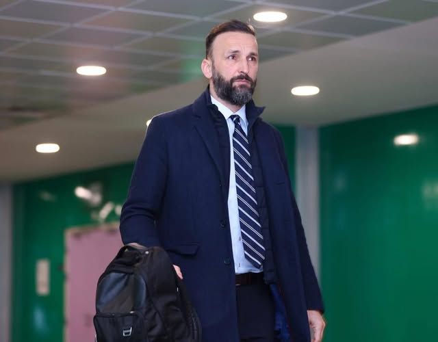 قرار مفاجئ بإيقاف مدرب بلوزداد والإدارة تتحرك لفرض الانضباط قبل مواجهة الزمالك في الكونفدرالية - الخليج الان