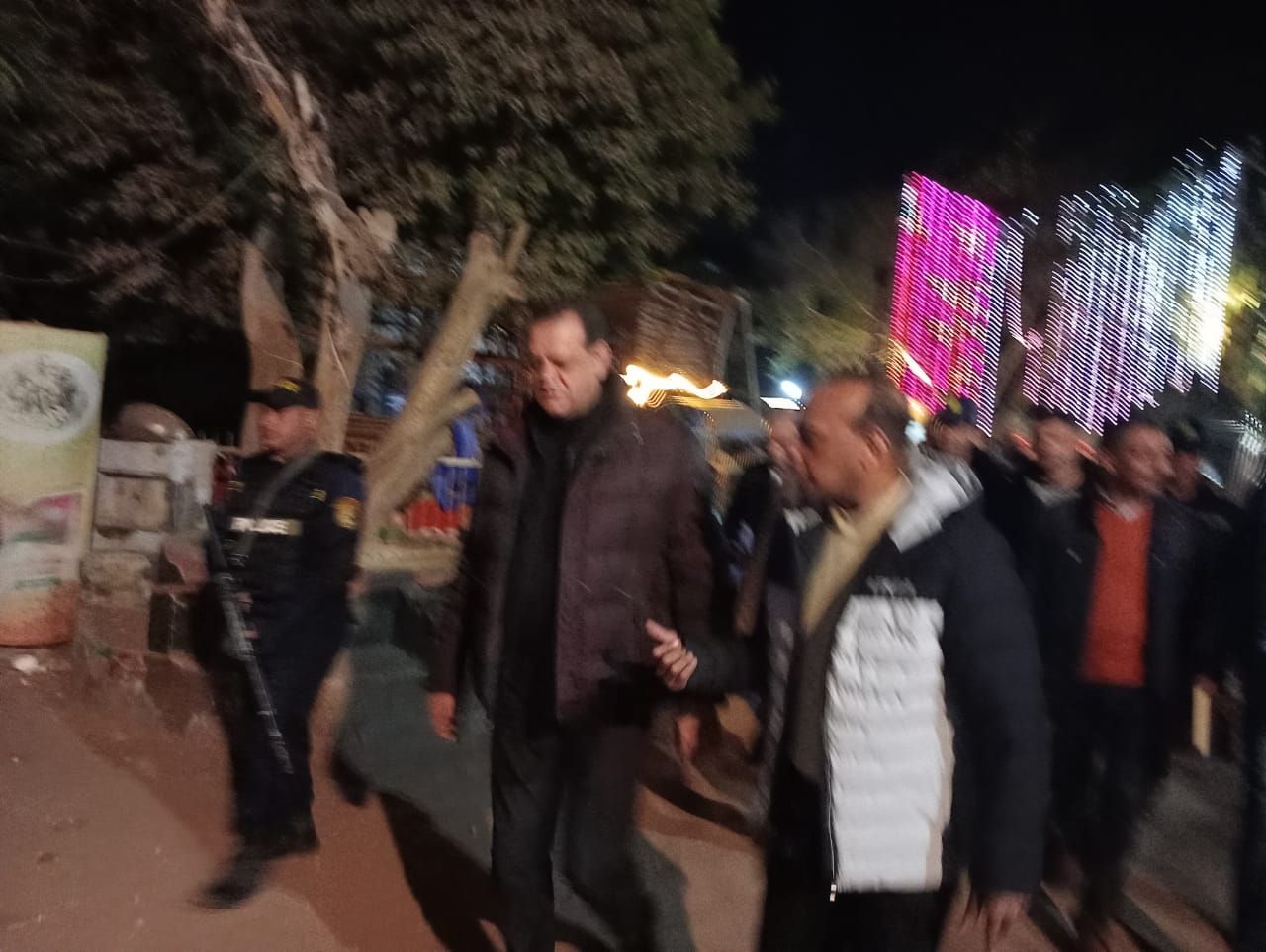 مدير أمن الفيوم يقود حملة مكبرة لمتابعة تنفيذ قرار رئيس مجلس الوزراء بشأن غلق المحال التجارية بجميع شوارع المحافظة - الخليج الان