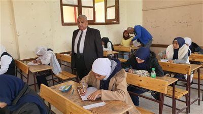 هل يتم إلغاء امتحانات أبريل؟.. خبير تربوي يوضح الحل الأمثل في ظل ضيق الوقت - الخليج الان