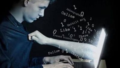 "انتبة قبل فوات الأوان" السوشيال ميديا وهوس المقارنات خطر صامت يقتلك - الخليج الان