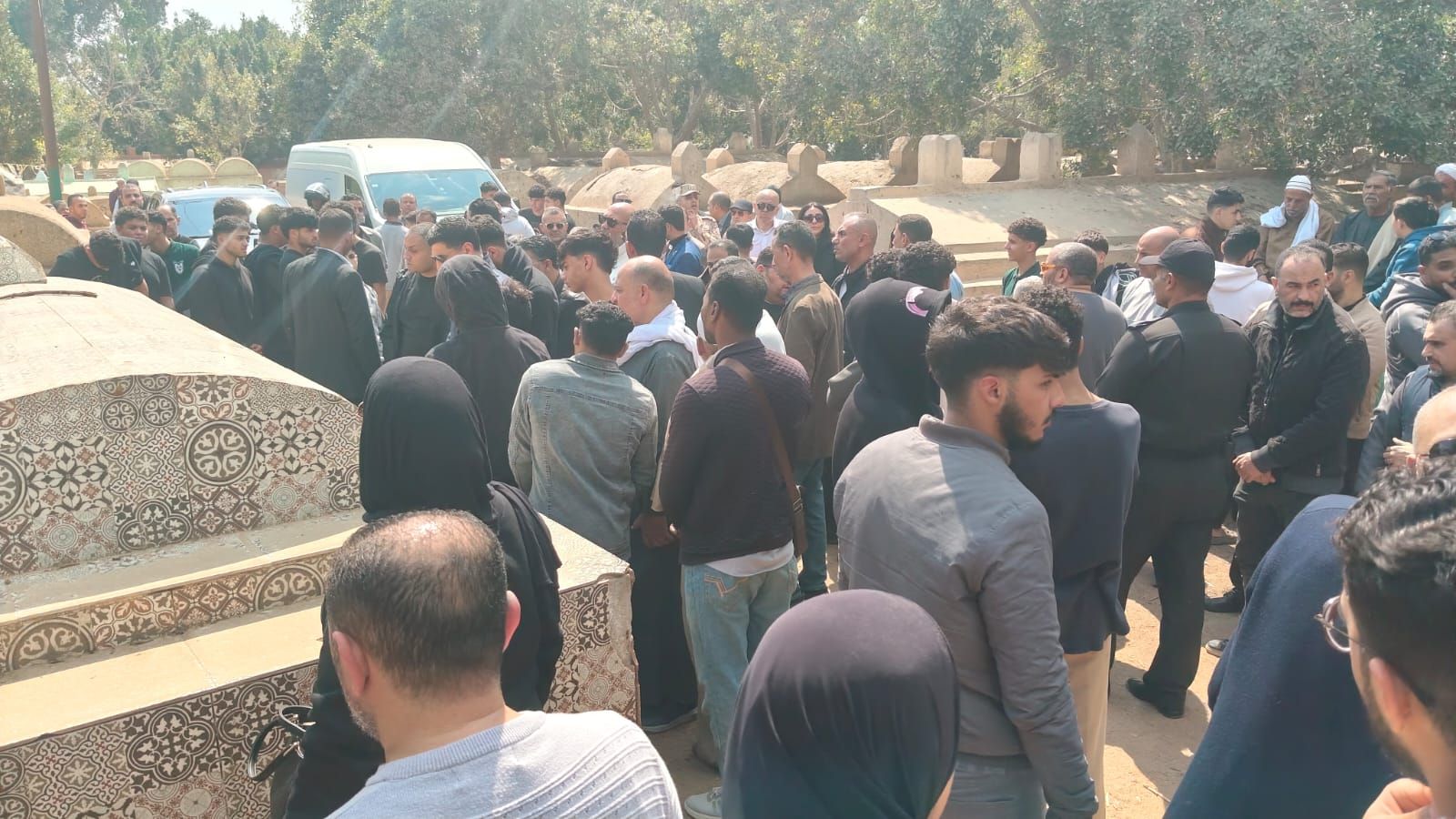 تشييع جثمان والدة وزير الصناعة بمسقط رأسها بالشرقية - الخليج الان