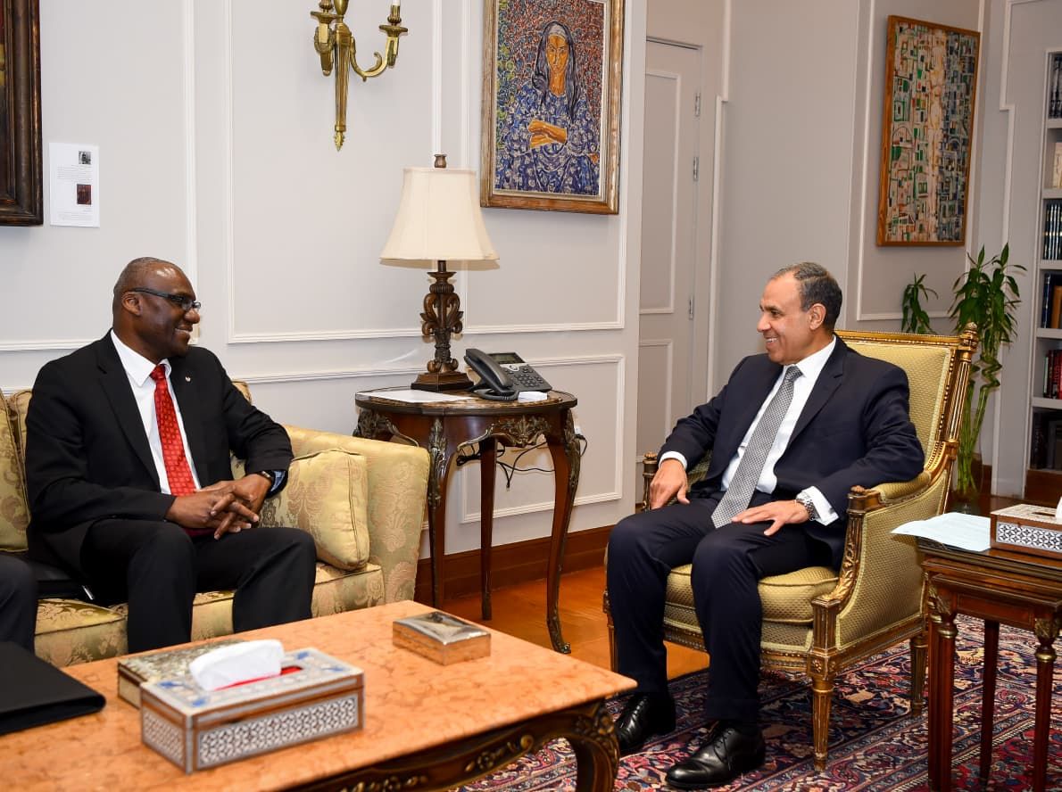 «تعزيز التعاون الأكاديمي والعلمي».. وزير الخارجية يستقبل رئيس جامعة كارلتون الكندية|صور - الخليج الان