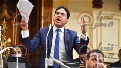 ضياء الدين داود يهاجم الحكومة: “720 مليون دولار قروض ومنح.. وأين الحياء أمام البرلمان؟” - الخليج الان