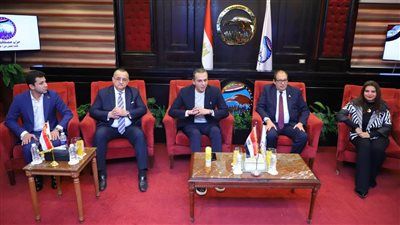 حزب مستقبل وطن يستقبل وفدًا من السفارة الأمريكية لبحث تطورات الأوضاع الإقليمية وتداعياتها - الخليج الان