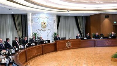 عاجل.. مجلس الوزراء يعلن تعليق العمل بقرارات غلق المحلات خلال أسبوع أعياد الأقباط - الخليج الان