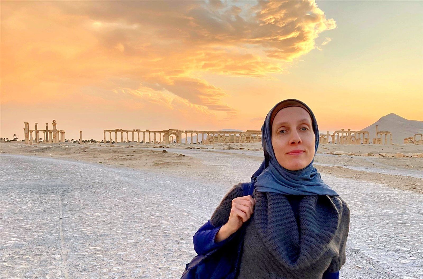 «مطاردة مثيرة في شوارع العراق».. التفاصيل الكاملة لاختطاف صحفية أمريكية في بغداد - الخليج الان