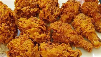 مقرمشة مع كل قطمة ..طريقة عمل دجاج كنتاكي في مطبخك بطعم خرافي - الخليج الان