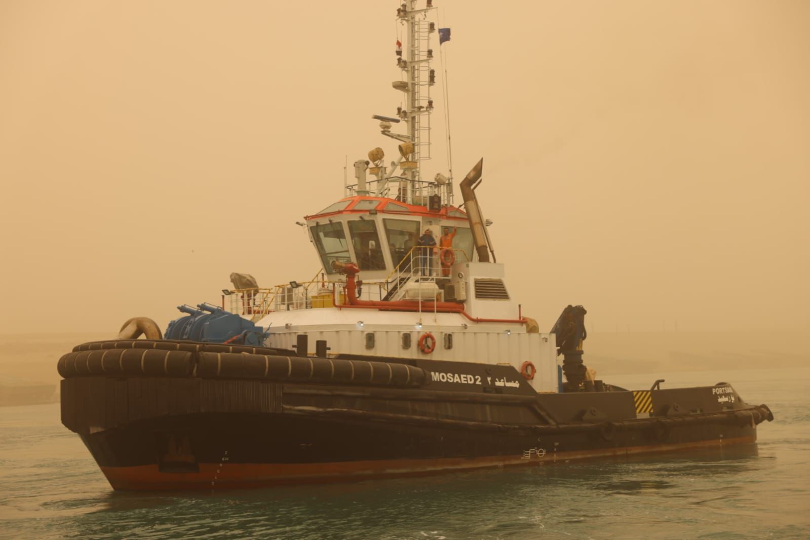 تعويم سفينة “XIN TAIN YUAN” بنجاح واستئناف الملاحة بقناة السويس دون تأثر - الخليج الان