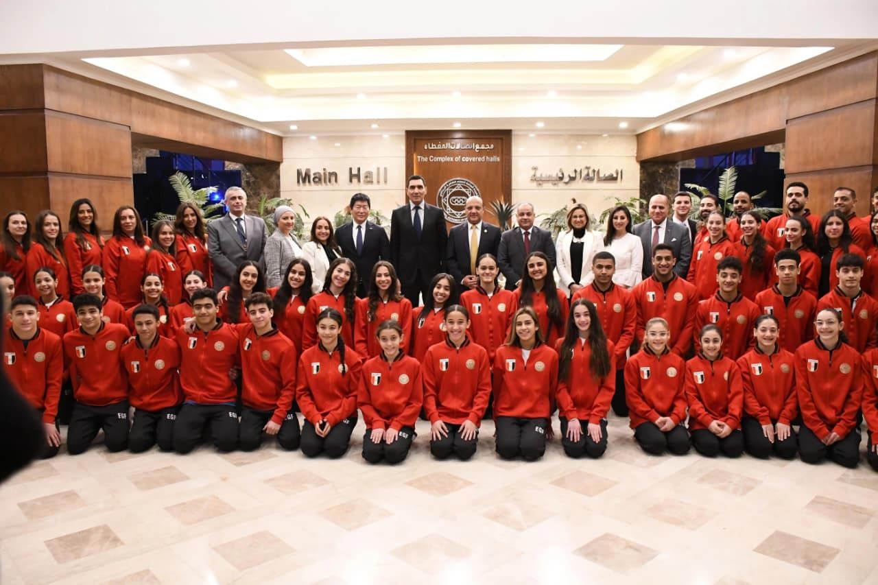 وزير الشباب والرياضة يحفز منتخب الجمباز قبل بطولة أفريقيا - الخليج الان