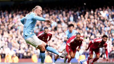 مان سيتي ضد ليفربول.. هالاند يقود مانشستر سيتي للتقدم على ليفربول بثنائية نظيفة في الشوط الأول بكأس الاتحاد الإنجليزي - الخليج الان