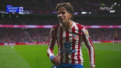 ماتش برشلونة.. جوليانو سيميوني يسجل الهدف الأول لـ أتلتيكو مدريد في مرمى برشلونة بالدوري الإسباني - الخليج الان