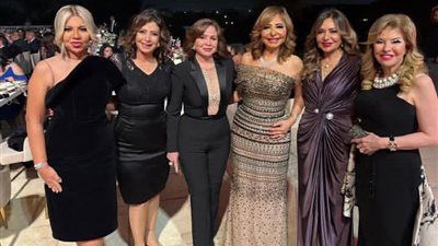 ربنا يسعدكم العمر كله.. ليلى علوي تهنئ عمرو اديب ولميس الحديدي بخطوبة نجلهما - الخليج الان