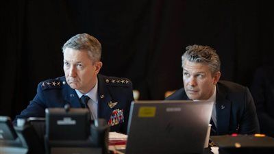 سباق مع الحرس الثوري.. كوماندوز أمريكي ينهي كابوس الطيار الثاني المفقود بإيران - الخليج الان