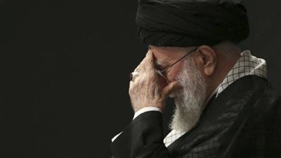الذكرى الأربعين.. جثمان خامنئي ينتظر الدفن وسط تخبط القيادة - الخليج الان