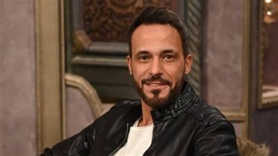 يوسف الشريف: سبت الكورة لما الأهلي سابني وحسيت حياتي وقفت - الخليج الان