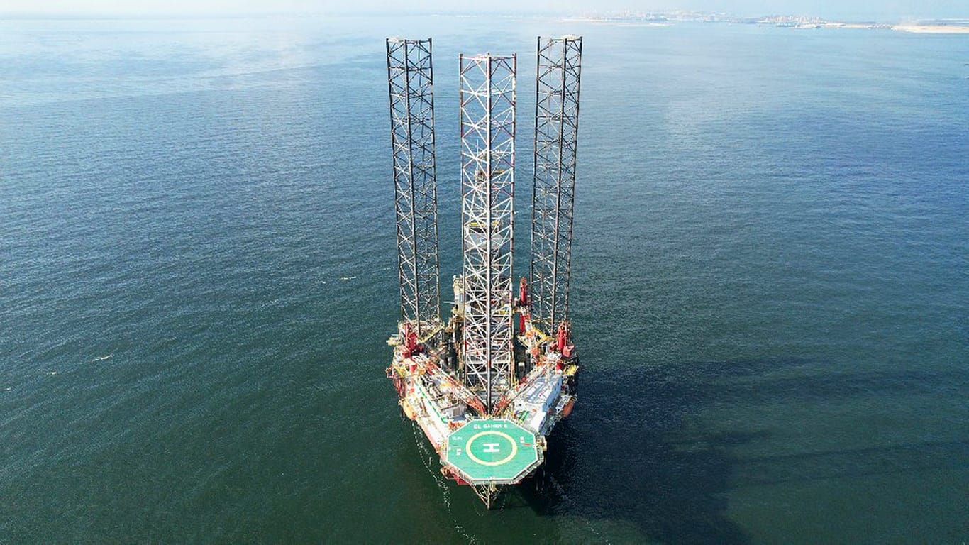 2 تريليون قدم مكعب و130 مليون برميل مكثفات.. أسرار كشف "دينيس غرب 1" - الخليج الان