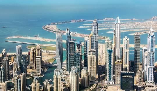 الإمارات تنال ثقة «وول ستريت» ومؤسسات عالمية كبرى