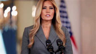 من البيت الأبيض.. ميلانيا ترامب تنفي صلتها بإبستين وتكشف حقيقة صورها المفبركة - الخليج الان