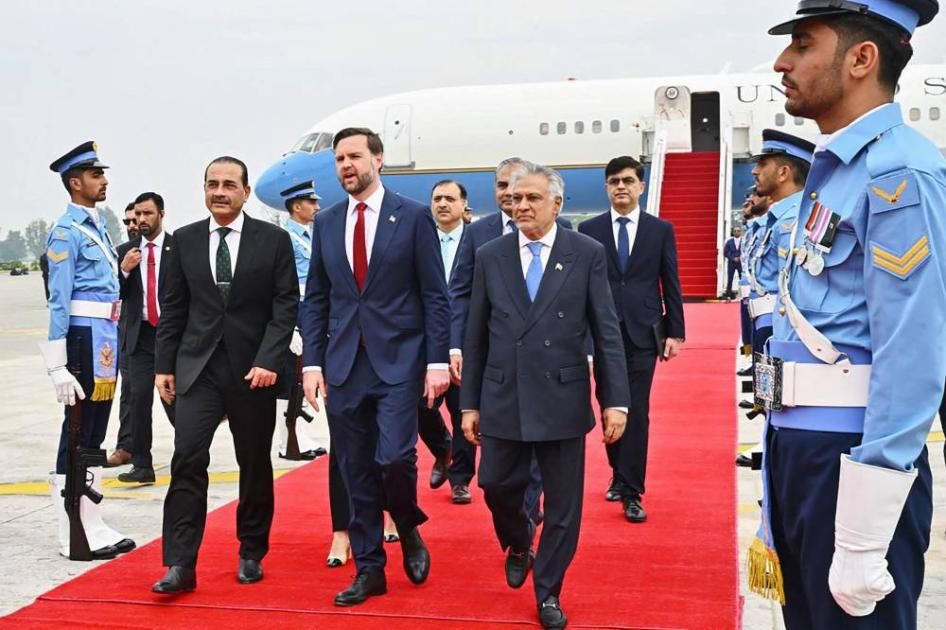 محادثات بين نائب الرئيس الأمريكي ورئيس وزراء باكستان