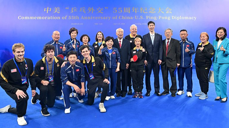 «الذكري الـ55».. هل ترمم «دبلوماسية البينغ بونغ» العلاقات المتوترة بين الصين وأمريكا؟ - الخليج الان