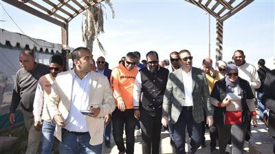 محافظ بورسعيد يتابع استعدادات الشاطئ لأعياد الربيع لليوم الثاني.. 45 منقذًا وإجراءات مشددة للنظافة والخدمات - الخليج الان