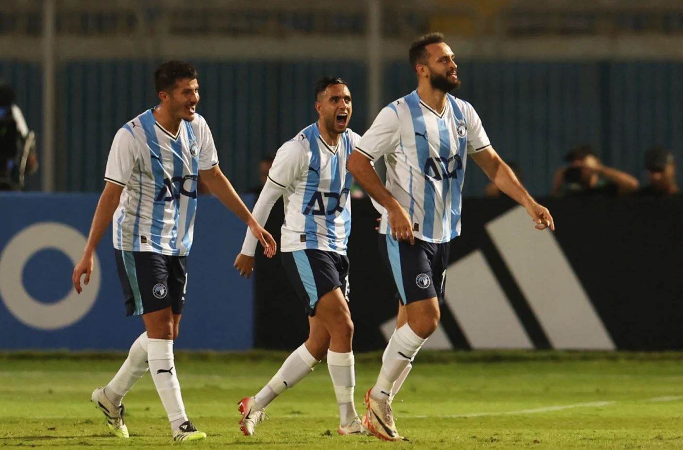 الأهرام ضد المصري.. تابع الآن مباراة بيراميدز ضد المصري مجاناً في الدوري - الخليج الان