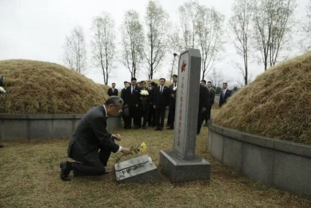 «ختام زيارة وزير خارجية الصين لكوريا الشمالية».. إلي أين تتجه العلاقات بين بكين وبيونج يانج؟ - الخليج الان