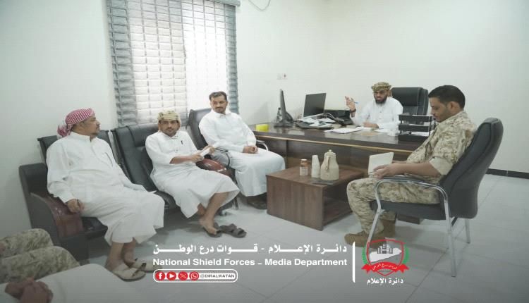 رئيس أركان قوات درع الوطن يتفقد المالية وشؤون الأفراد ويؤكد:لا تهاون في الانضباط وتطوير الأداء المؤسسي