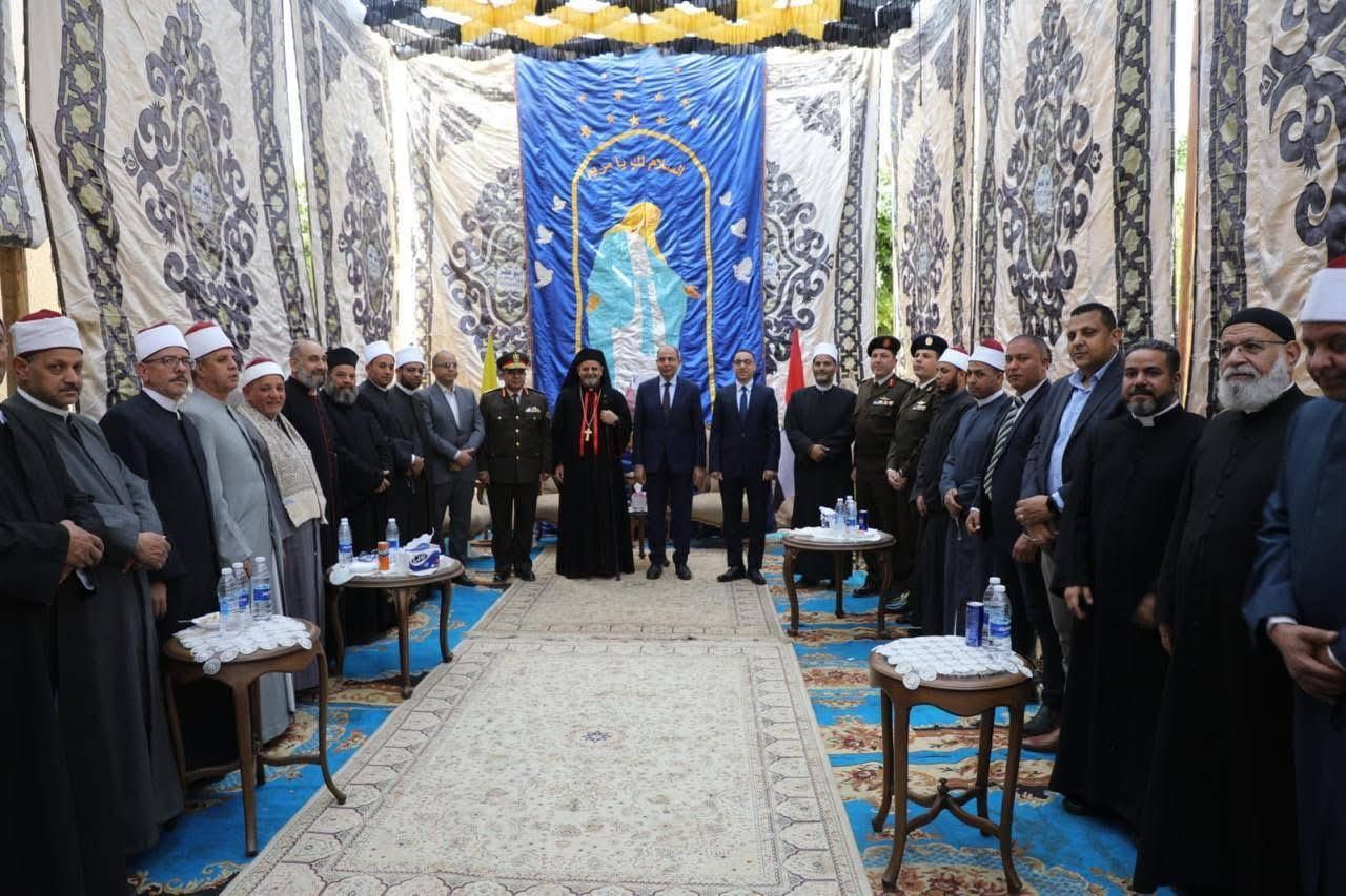 لليوم الثاني على التوالي.. محافظ المنيا يواصل جولاته بمراكز الجنوب للتهنئة بعيد القيامة - الخليج الان