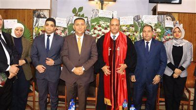 محافظ القليوبية ومدير الأمن يهنئان الكنيسة الإنجيلية ببنها بعيد القيامة المجيد - الخليج الان