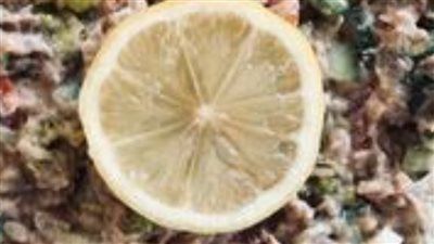 بطعم يجنن ولون يخطف العين..سر عمل سلطة بطارخ الرنجة بوصفة احترافية - الخليج الان