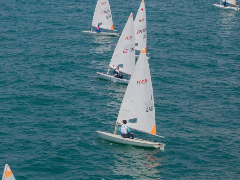 «أبوظبي للشراع» يشارك في معسكر تدريبي بإسبانيا لفئة إلكا 4