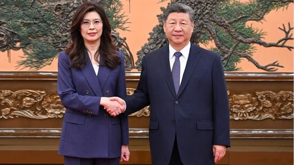 سلسلة حوافز صينية لتايوان بعد محادثات تاريخية مع زعيمة المعارضة