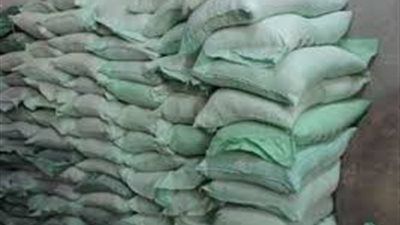 قبل بيعه بالسوق السوداء.. ضبط 12 طن دقيق مدعم في حملات تموينية - الخليج الان