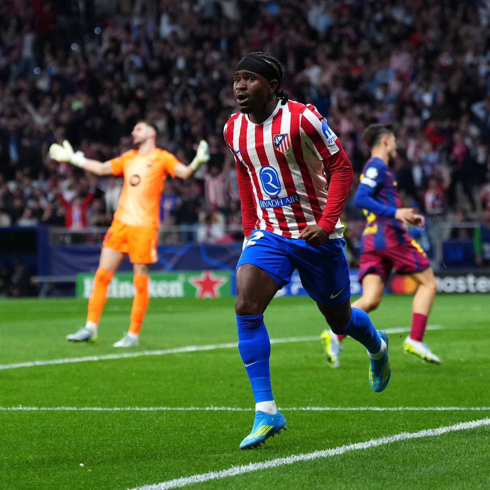 أتلتيكو مدريد ضد برشلونة.. ملخص اهداف ونتيجه مباراة أتلتيكو مدريد وبرشلونة في دوري أبطال أوروبا - الخليج الان