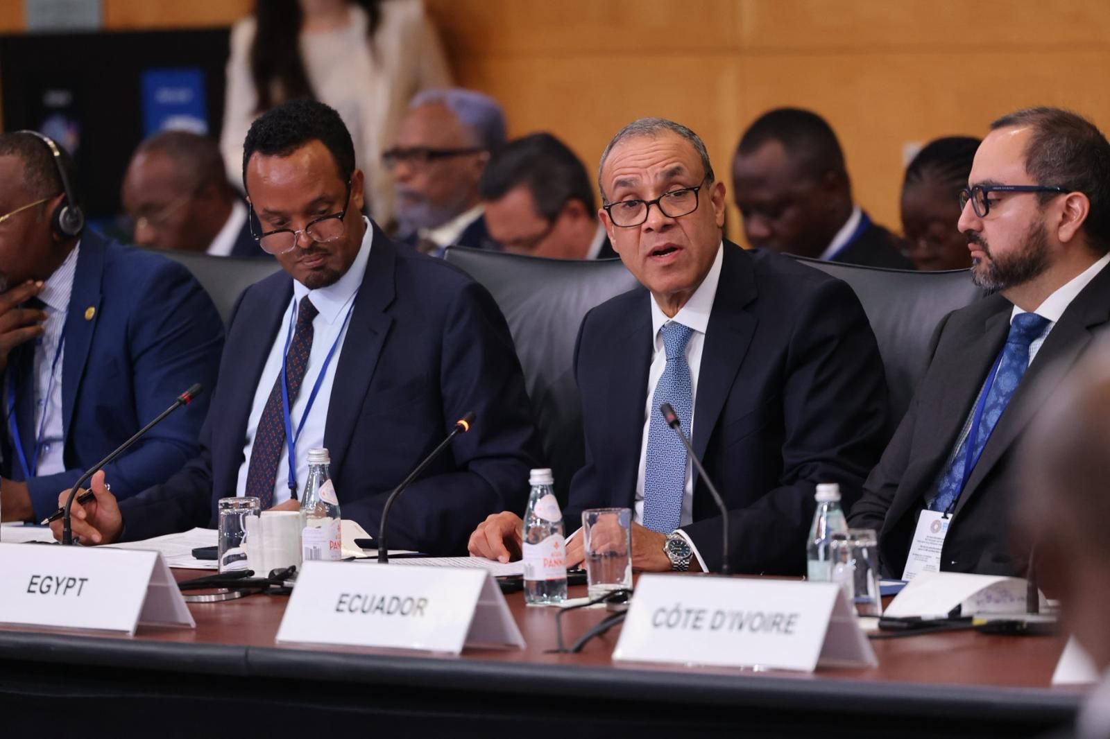 وزير الخارجية من واشنطن: الاقتصاد العالمي يشهد تحولات عميقة والدول النامية الأكثر تأثراً - الخليج الان