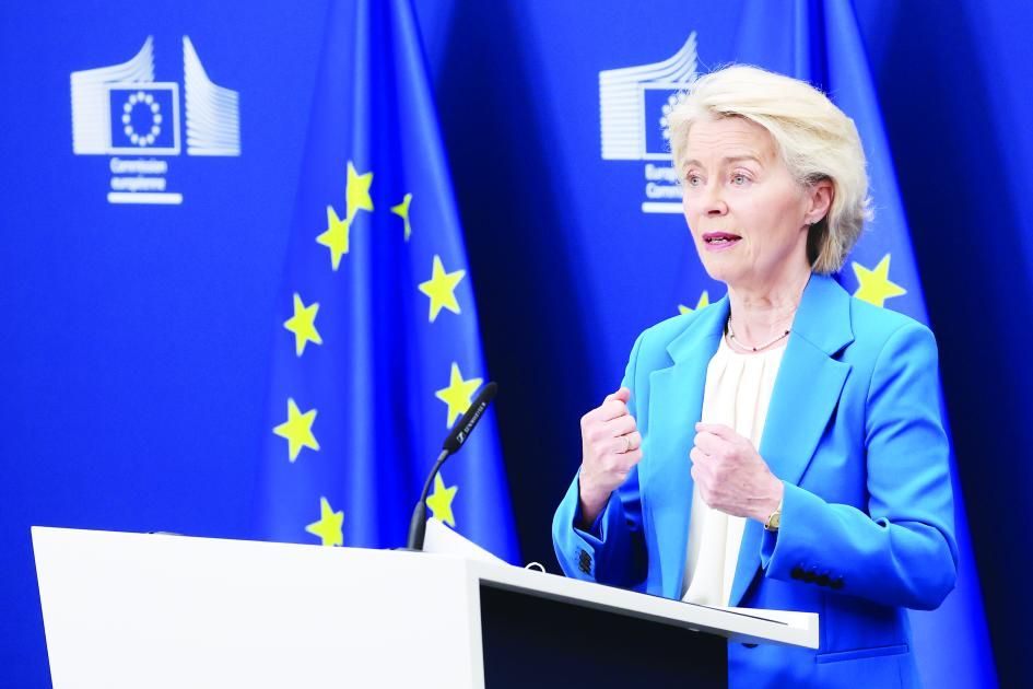 فرنسا وبريطانيا تستضيفان اجتماعاً موسعاً لاستعادة حرية الملاحة