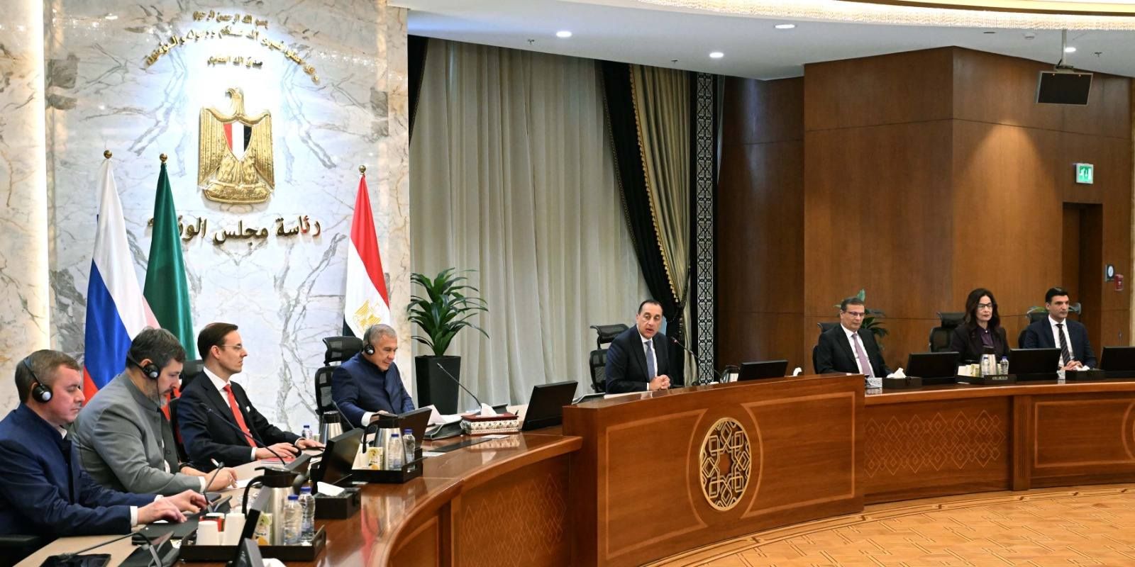 رئيس الوزراء من العاصمة الجديدة: نعمل على دفع الشراكة الصناعية والاستثمارية مع تتارستان - الخليج الان