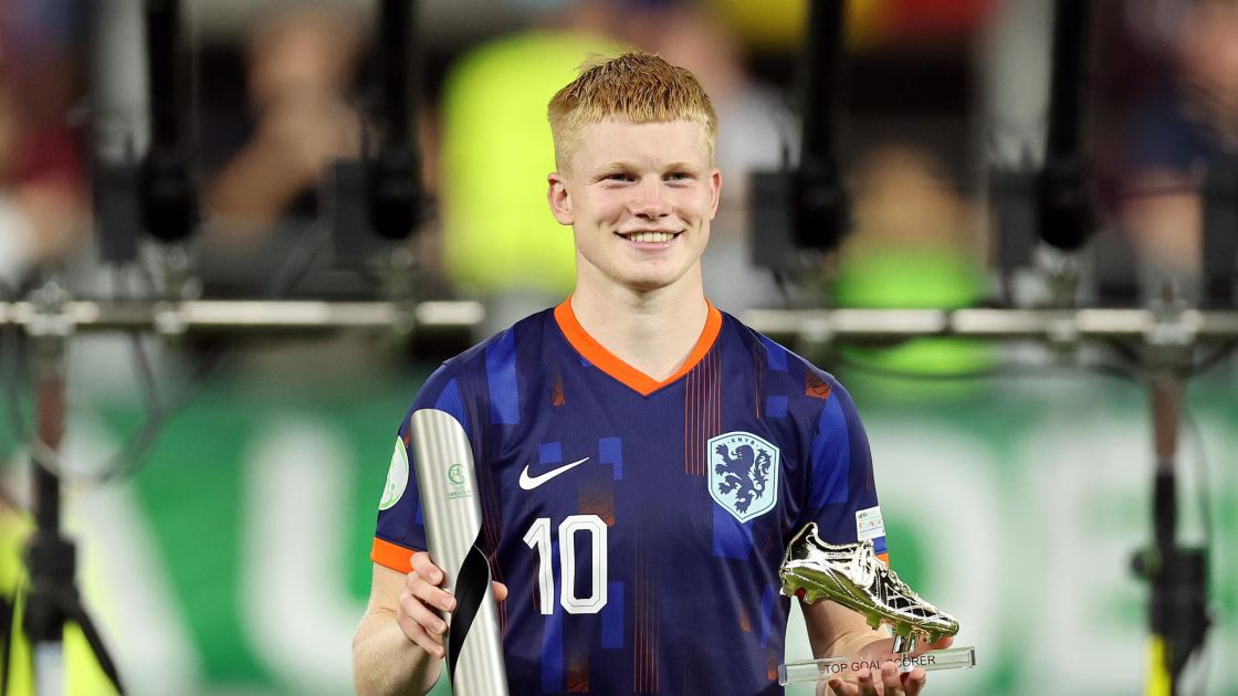 كومان يشعل الميركاتو: موهبة ألكمار «بيدري الجديد» على رادار الكبار