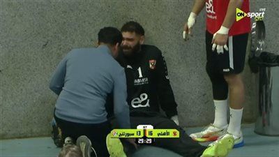 رسمياً.. إصابة حميد حارس يد الأهلي بـ قطع جزئي في الرباط الخارجي للركبة ومزق خفيف في العضلة الخلفية للركبة - الخليج الان