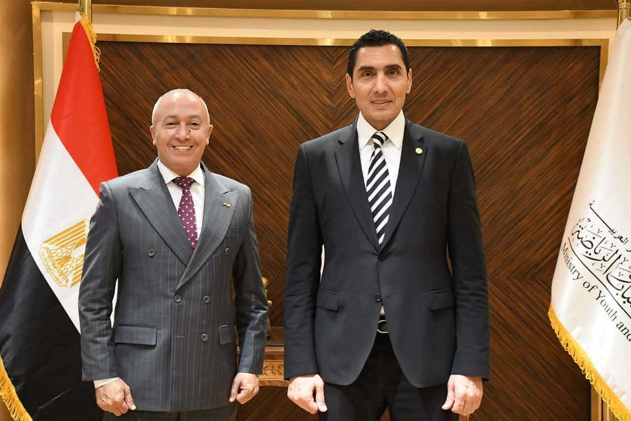 وزير الرياضة يبحث مع الششتاوي تطوير السياحة الرياضية واستغلال المنشآت بأفضل شكل - الخليج الان